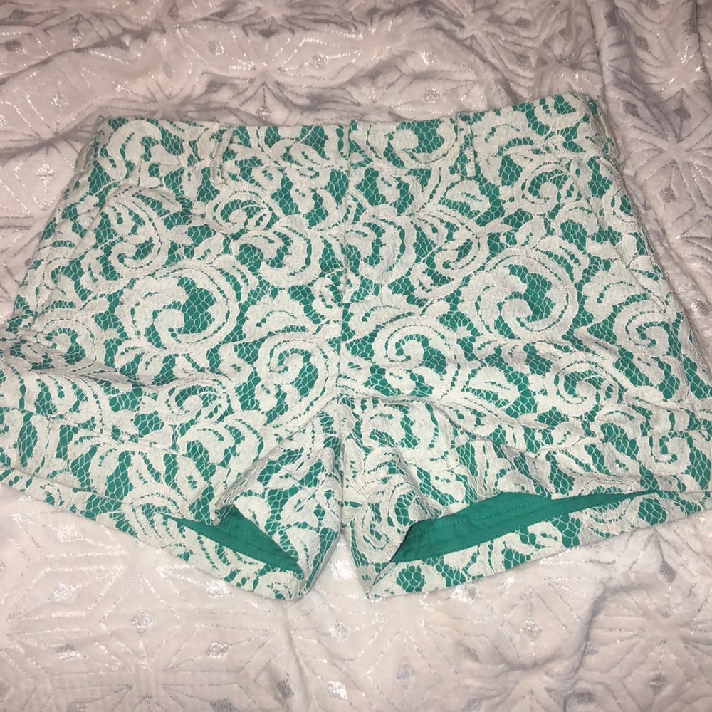 Highwaisted lace shorts!